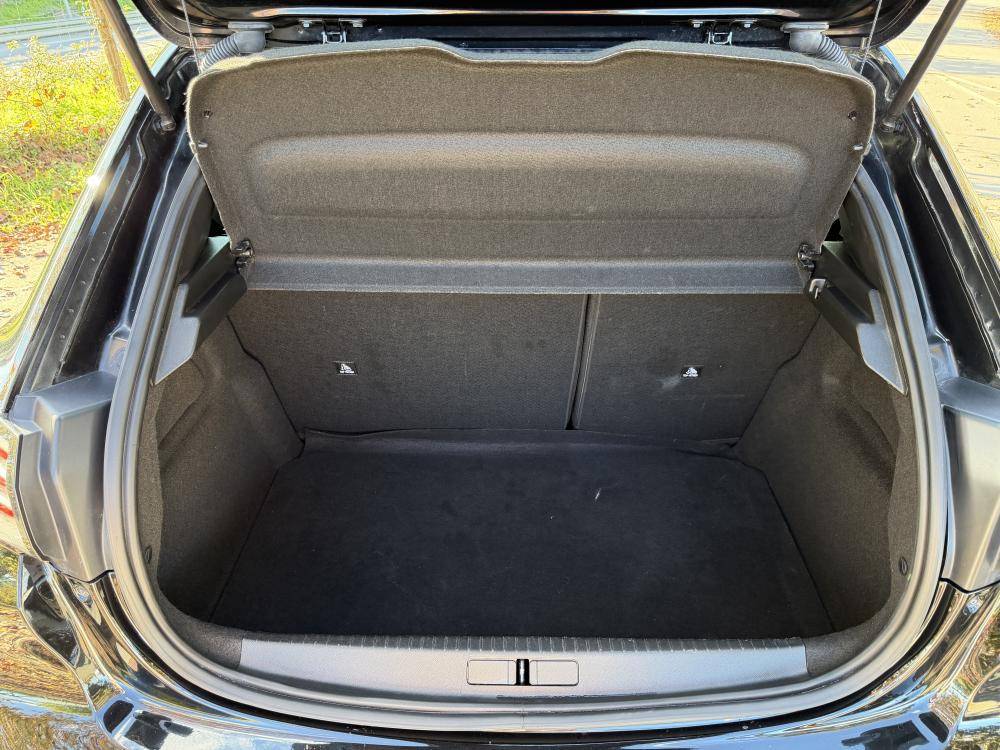 peugeot-208-2024-gasolina-1199cc