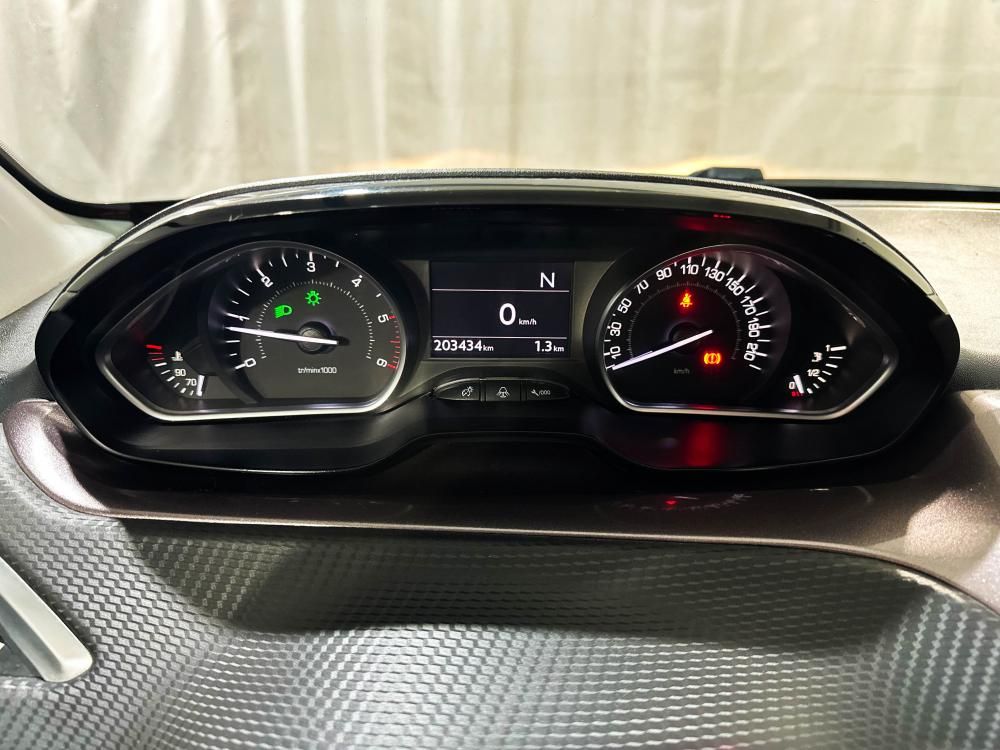 peugeot-2008-2014-diesel-1560cc