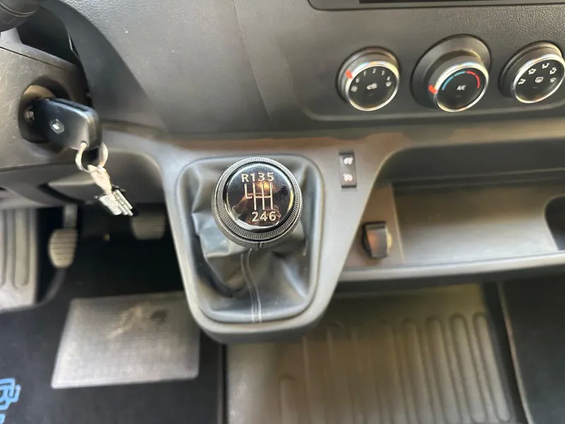 renault-master-2023-diesel-2299cc