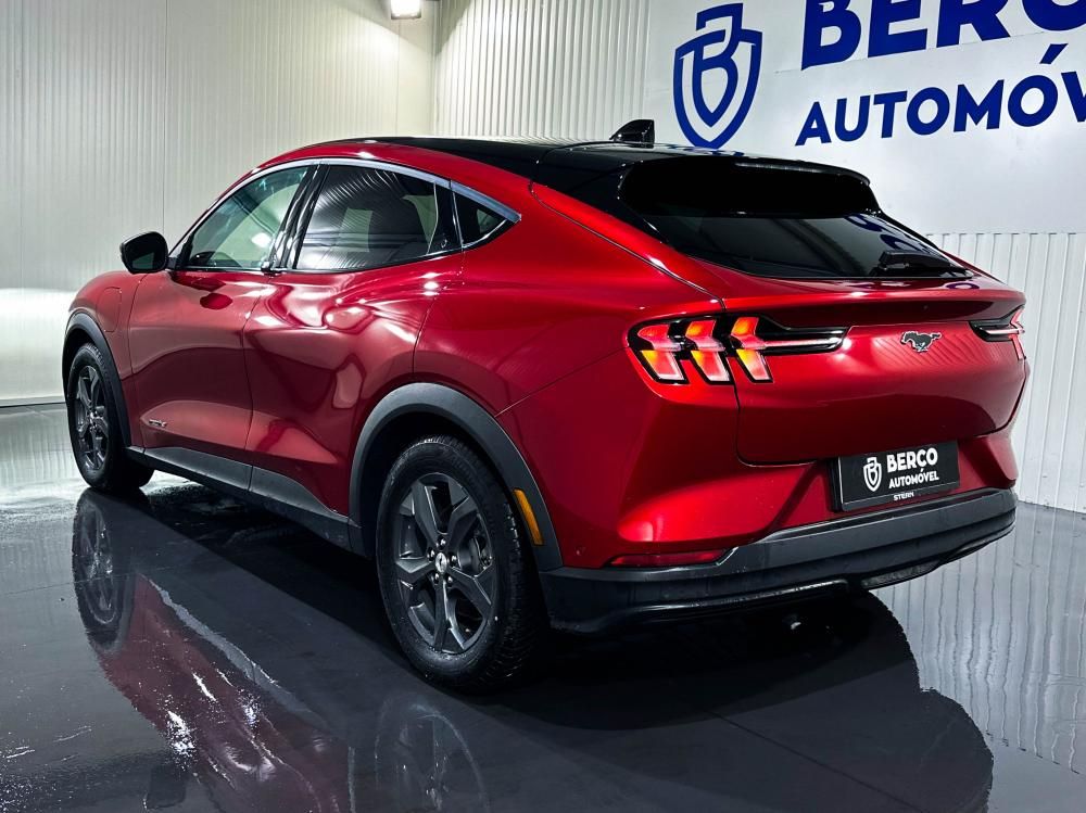 ford-mustang-mach-e-2021-eletrico-0cc