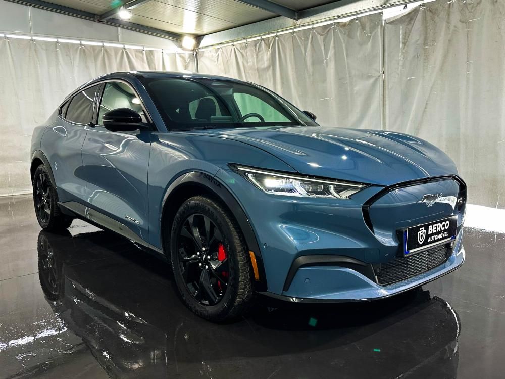 ford-mustang-mach-e-2023-eletrico-0cc