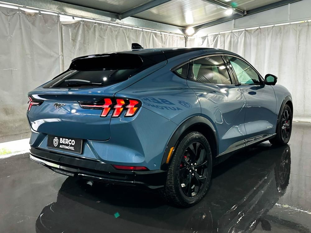 ford-mustang-mach-e-2023-eletrico-0cc