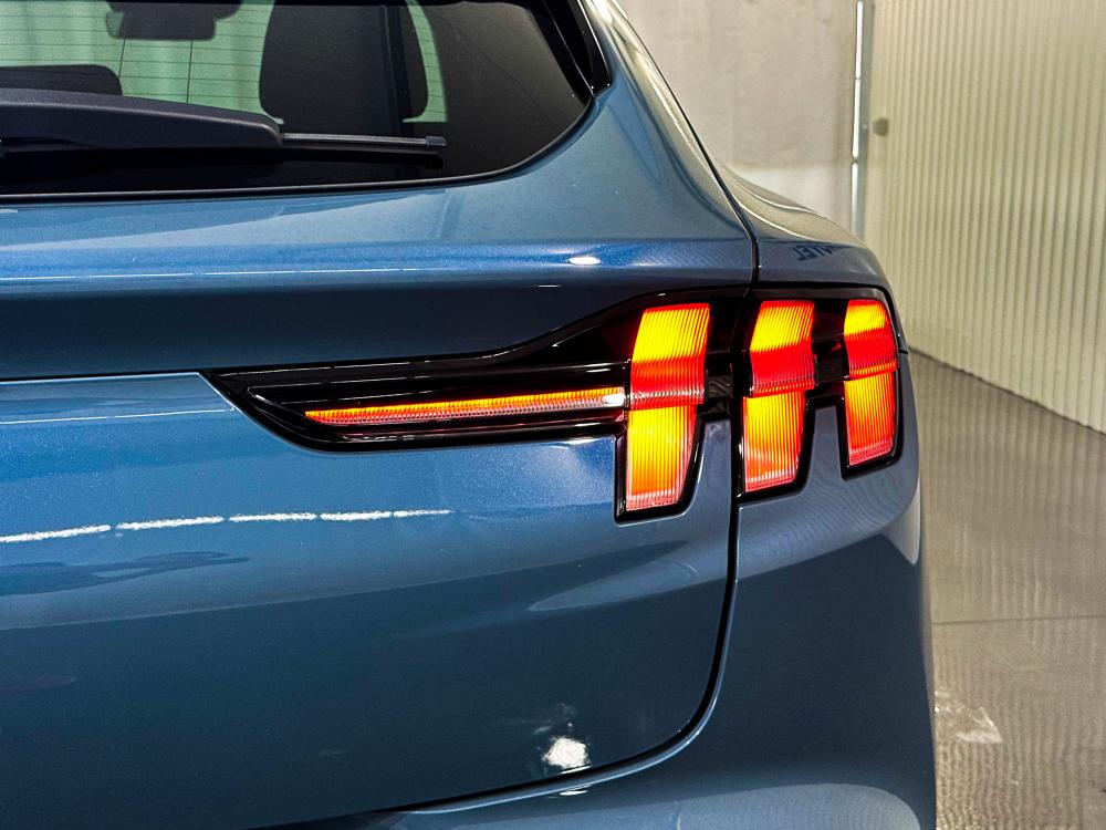 ford-mustang-mach-e-2023-eletrico-0cc