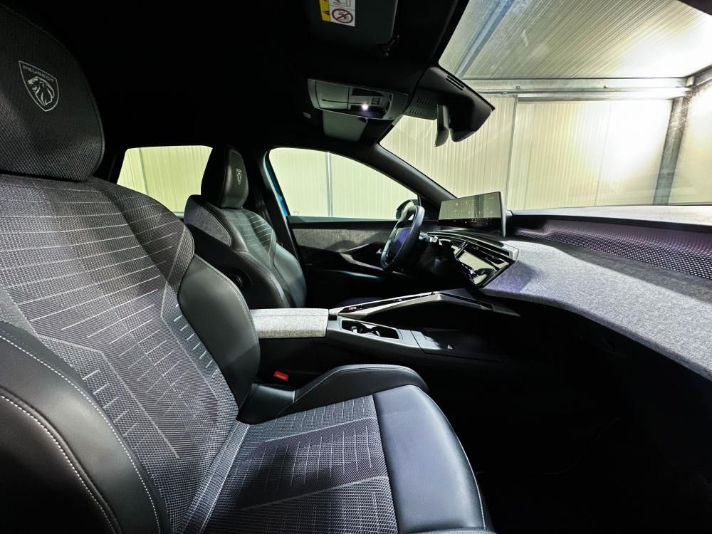 peugeot-e-3008-2025-eletrico-0cc