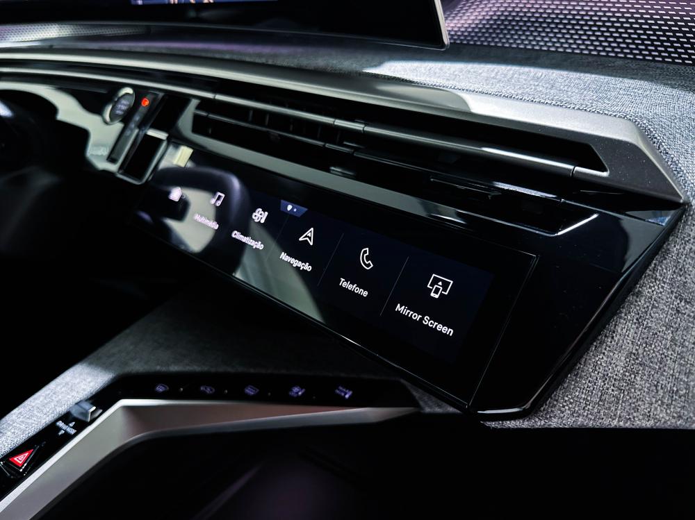 peugeot-e-3008-2025-eletrico-0cc