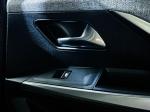 peugeot-e-3008-2025-eletrico-0cc