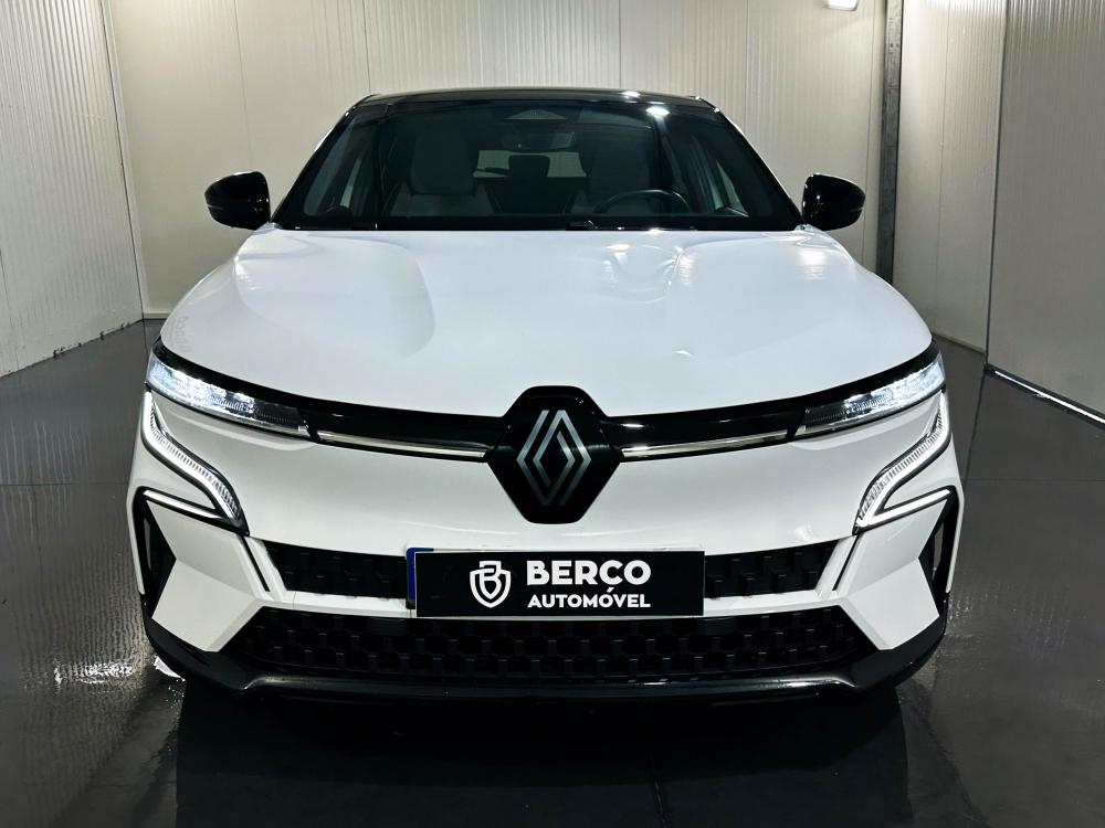 renault-megane-e-tech-2023-eletrico-0cc