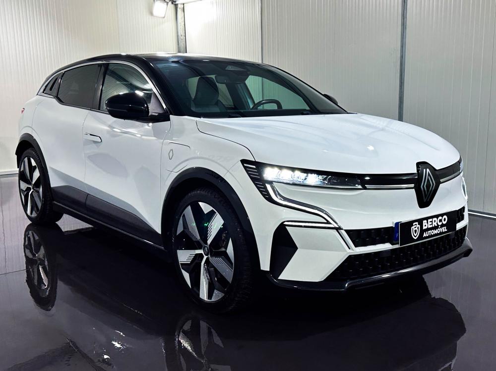 renault-megane-e-tech-2023-eletrico-0cc