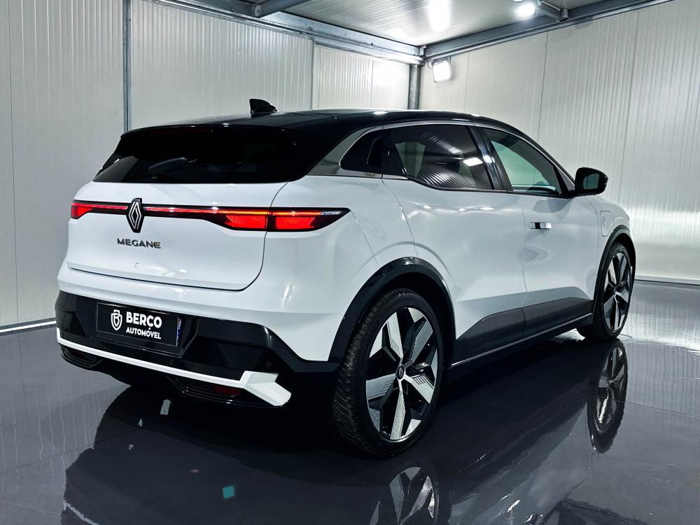 renault-megane-e-tech-2023-eletrico-0cc