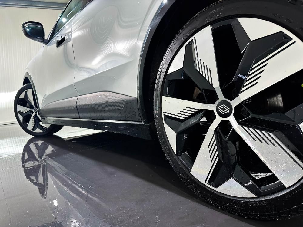 renault-megane-e-tech-2023-eletrico-0cc