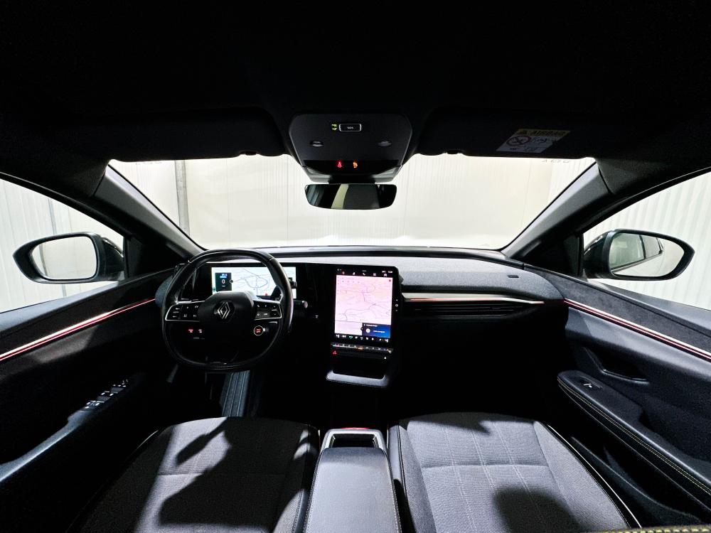 renault-megane-e-tech-2023-eletrico-0cc