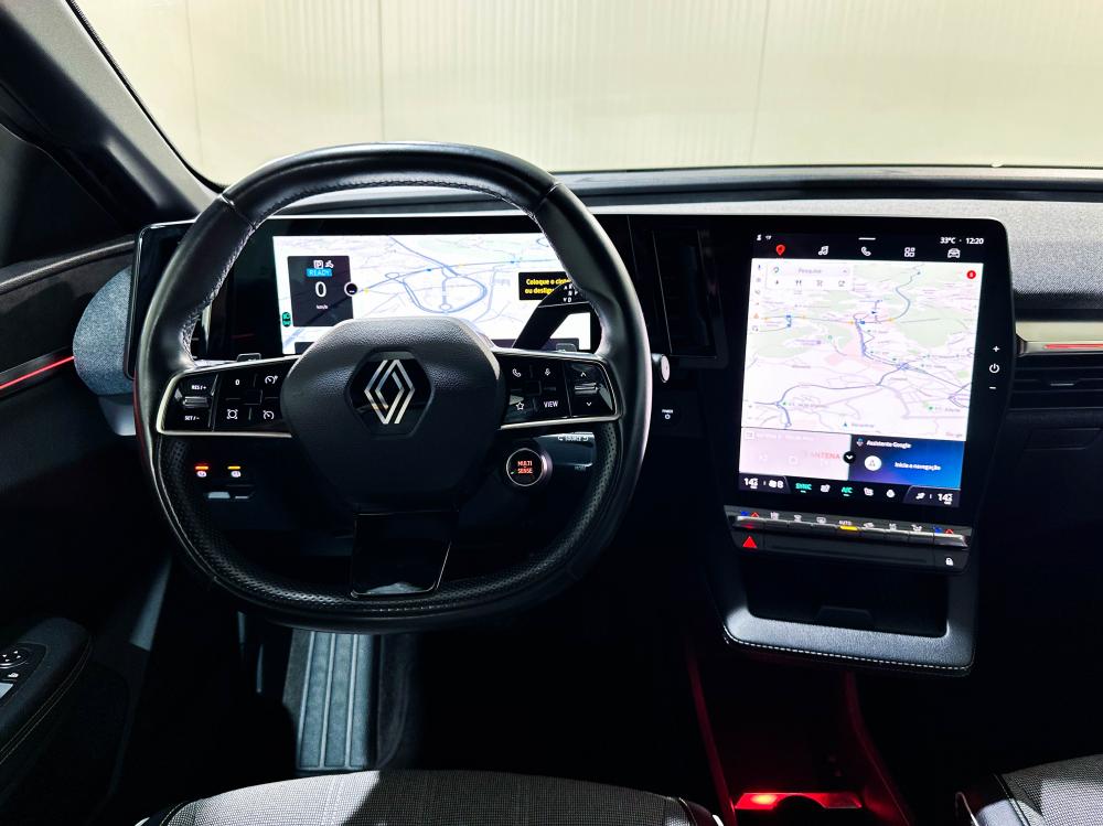 renault-megane-e-tech-2023-eletrico-0cc