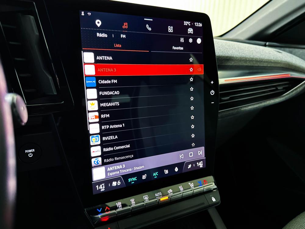 renault-megane-e-tech-2023-eletrico-0cc