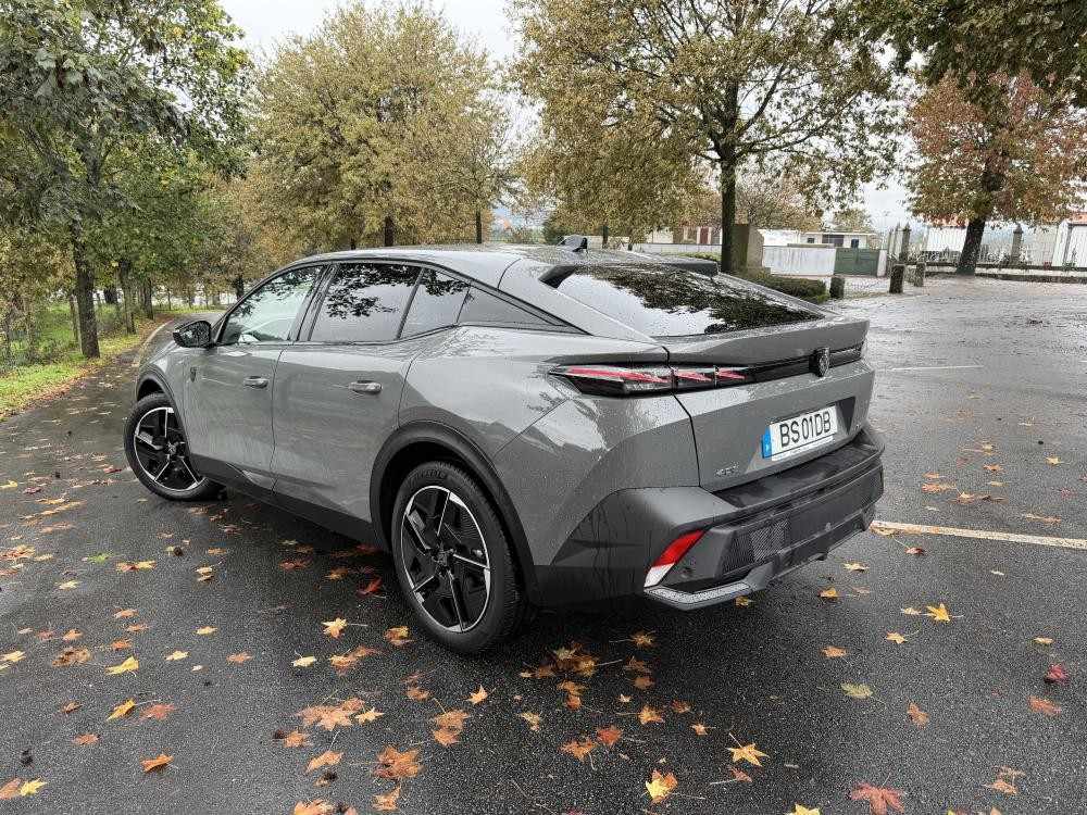 peugeot-408-2024-gasolina-1199cc