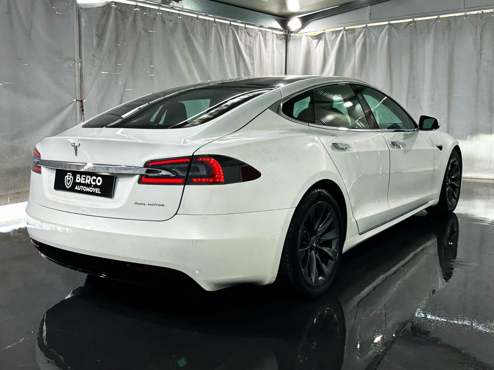 tesla-model-s-2020-eletrico-0cc