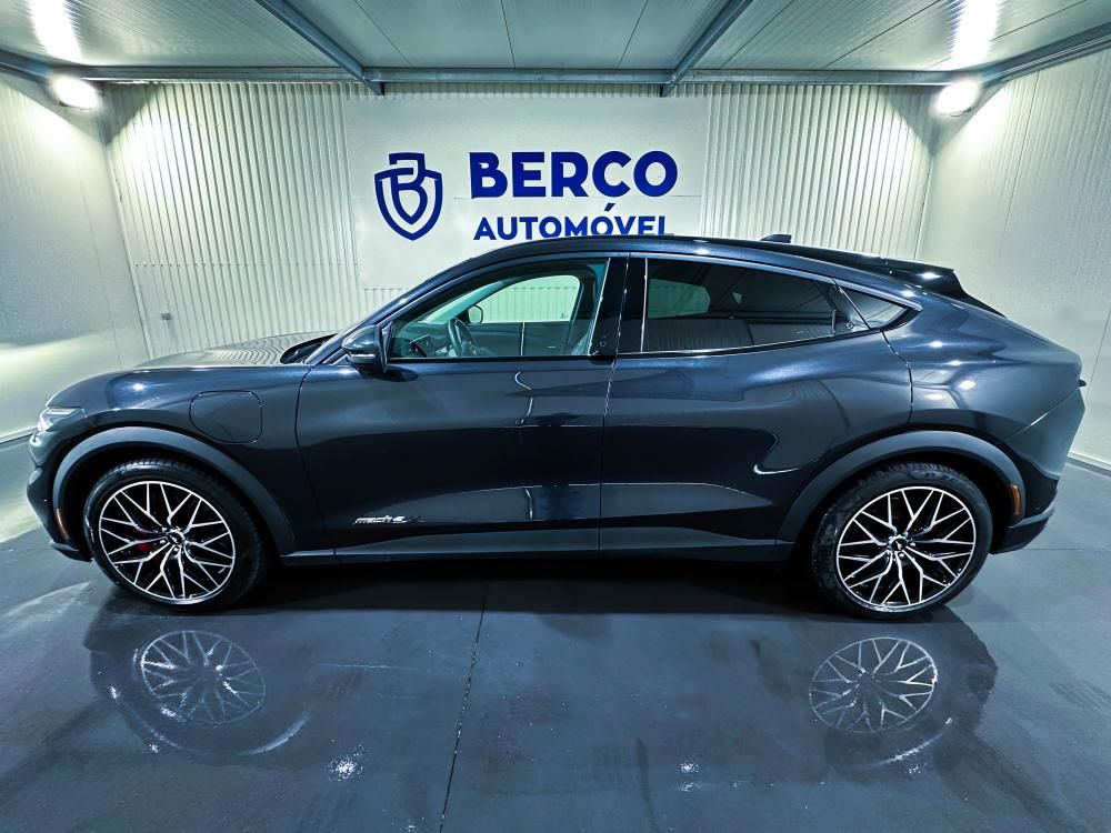 ford-mustang-mach-e-2023-eletrico-0cc