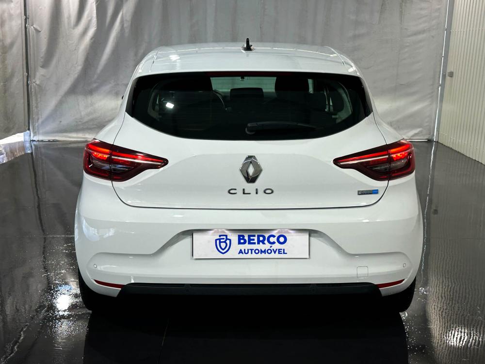 renault-clio-2021-hibrido-a-gasolina-1598cc