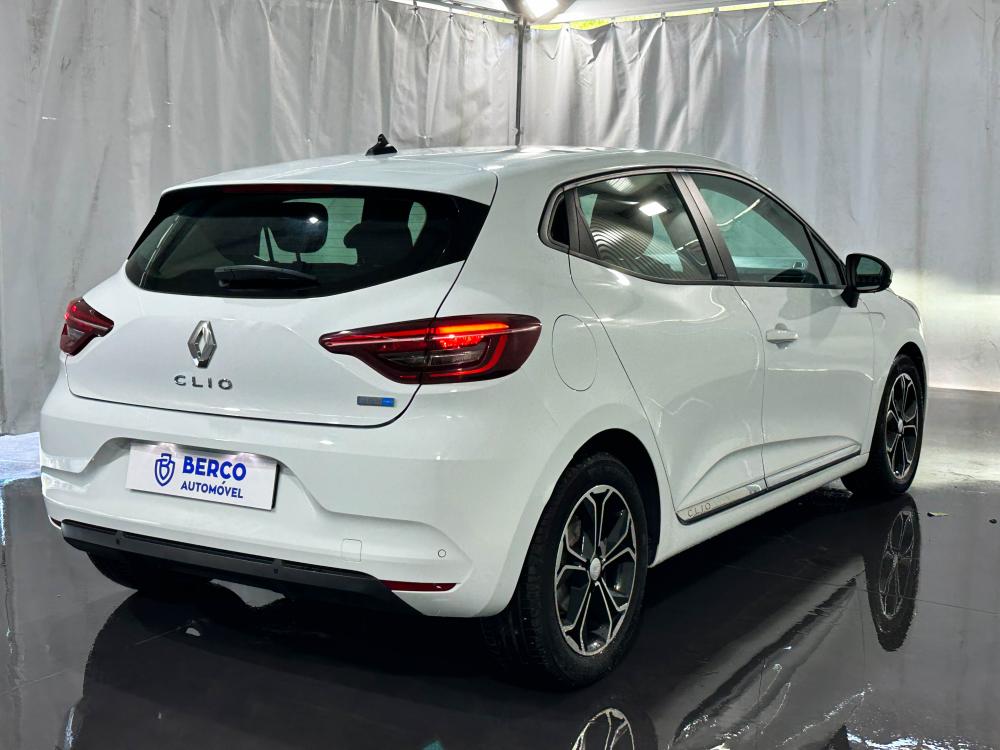 renault-clio-2021-hibrido-a-gasolina-1598cc