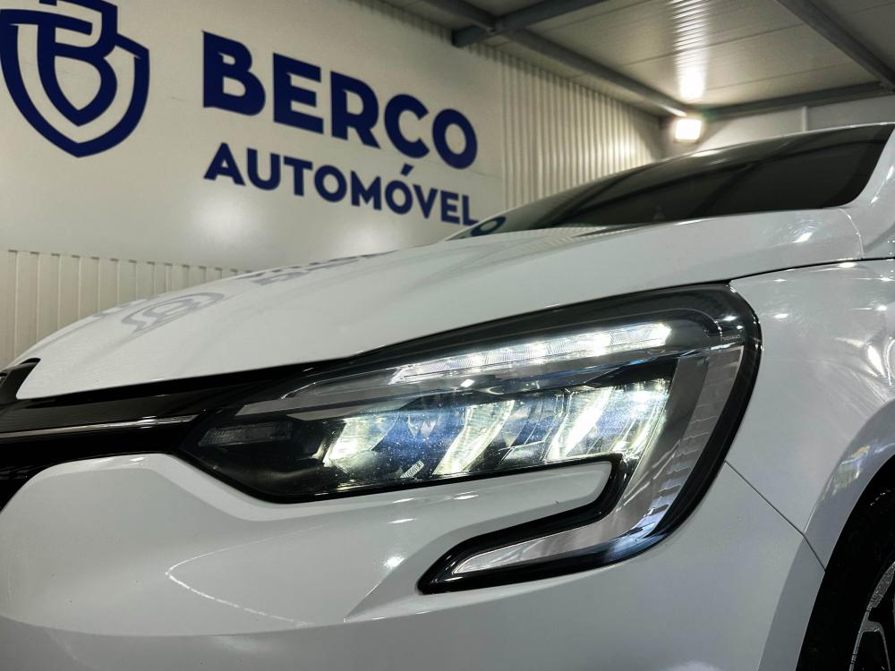 renault-clio-2021-hibrido-a-gasolina-1598cc