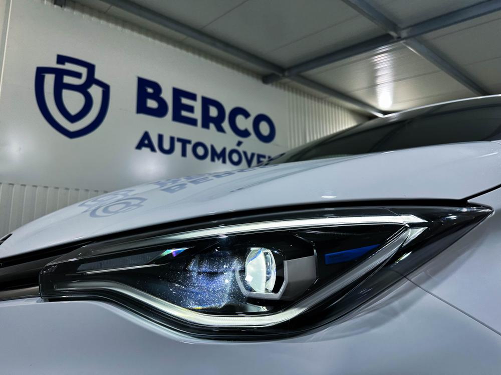 renault-zoe-2021-eletrico-0cc