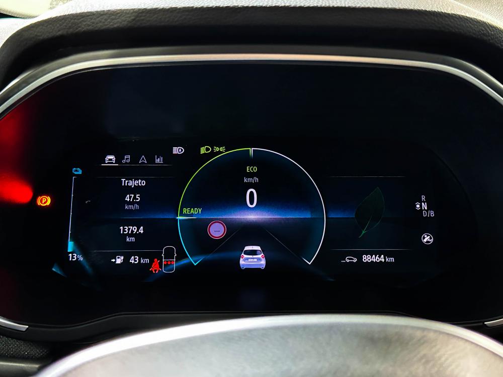 renault-zoe-2021-eletrico-0cc
