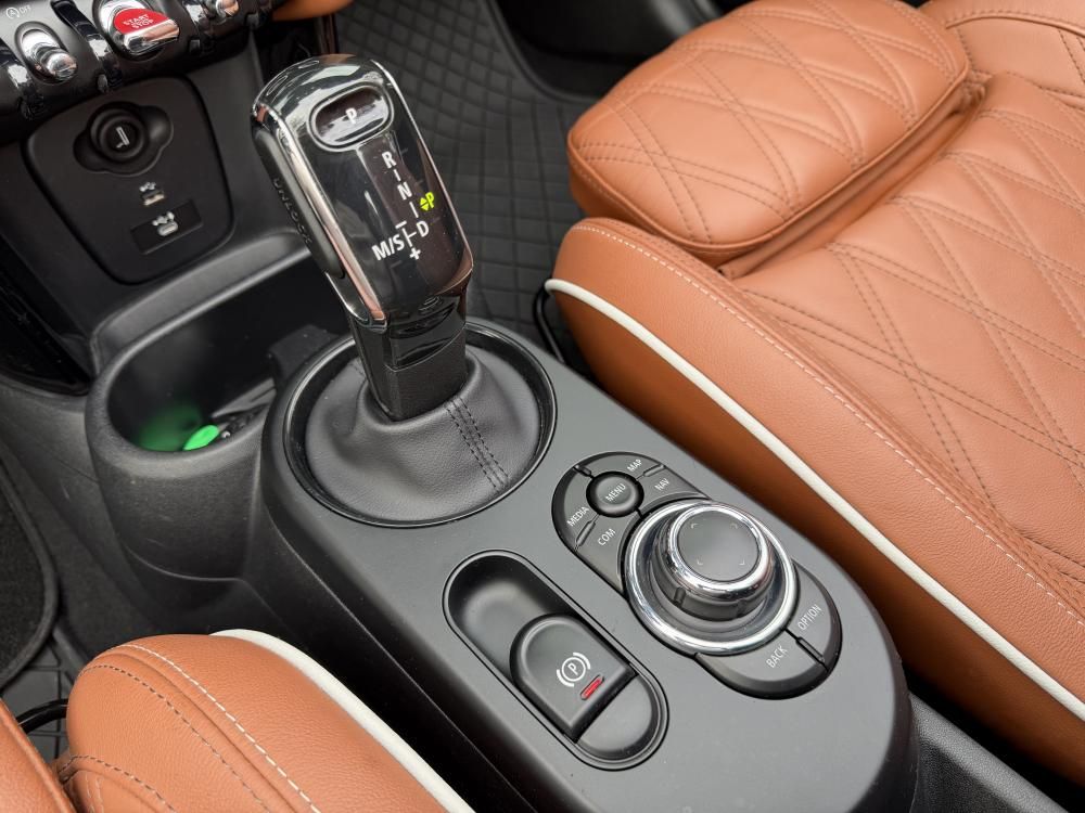 mini-cabrio-2022-gasolina-1998cc