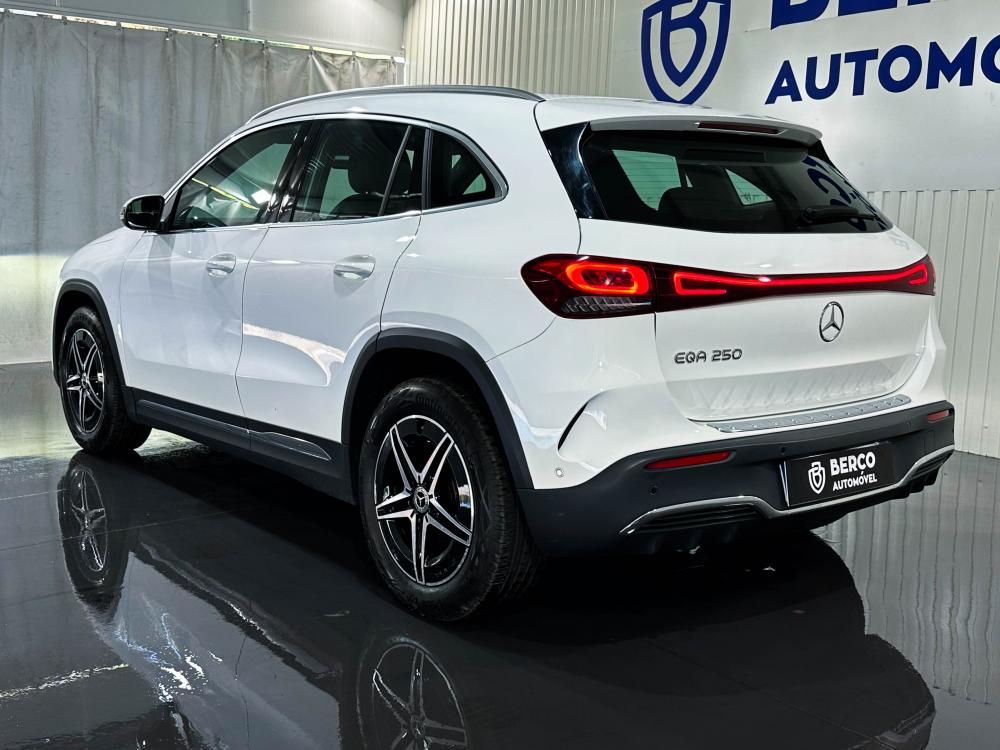 mercedes-benz-eqa-2023-eletrico-0cc