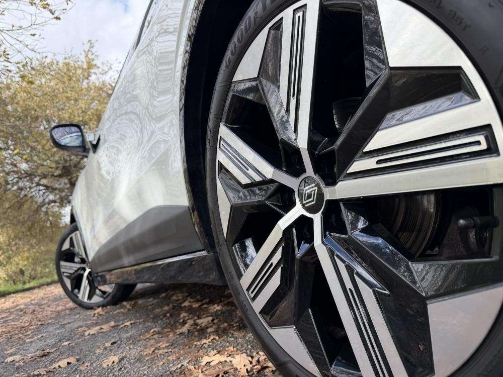 renault-megane-e-tech-2022-eletrico-0cc
