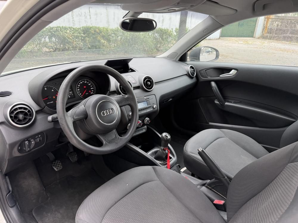 audi-a1-2011-diesel-1598cc