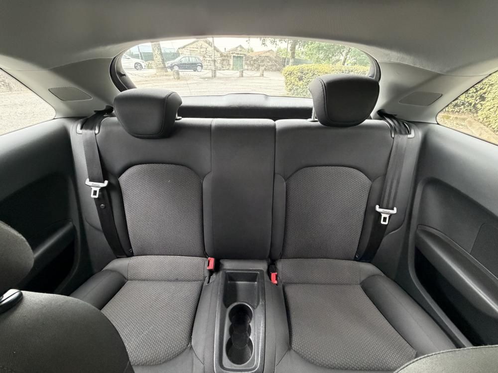 audi-a1-2011-diesel-1598cc