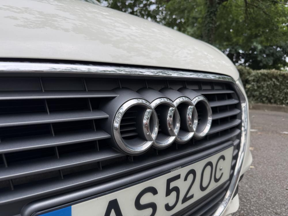 audi-a1-2011-diesel-1598cc