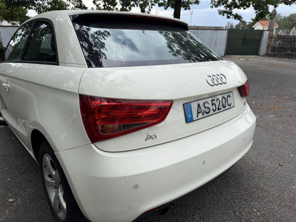 audi-a1-2011-diesel-1598cc