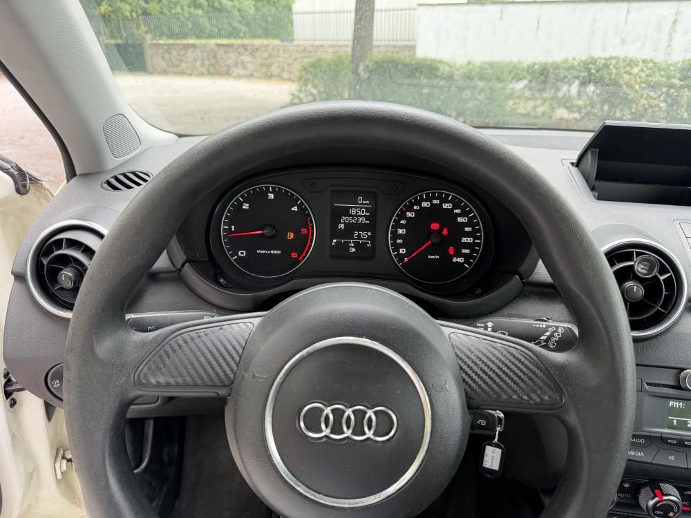 audi-a1-2011-diesel-1598cc