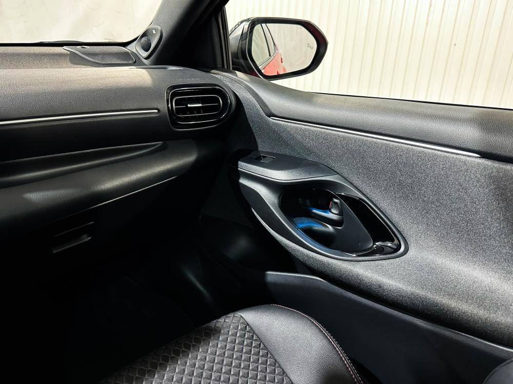 toyota-yaris-2021-hibrido-a-gasolina-1490cc