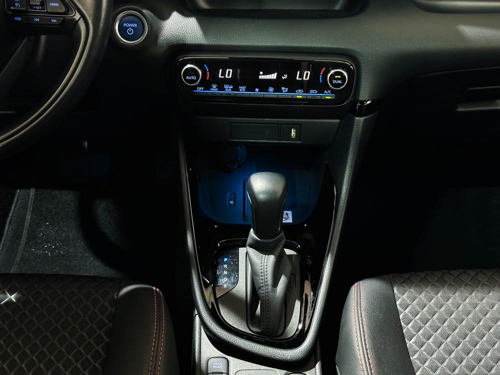 toyota-yaris-2021-hibrido-a-gasolina-1490cc