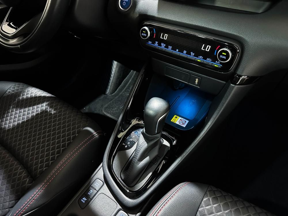 toyota-yaris-2021-hibrido-a-gasolina-1490cc