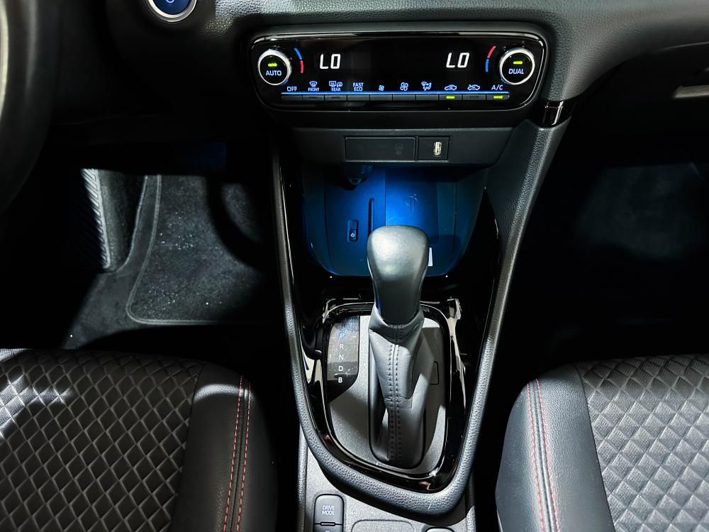 toyota-yaris-2021-hibrido-a-gasolina-1490cc