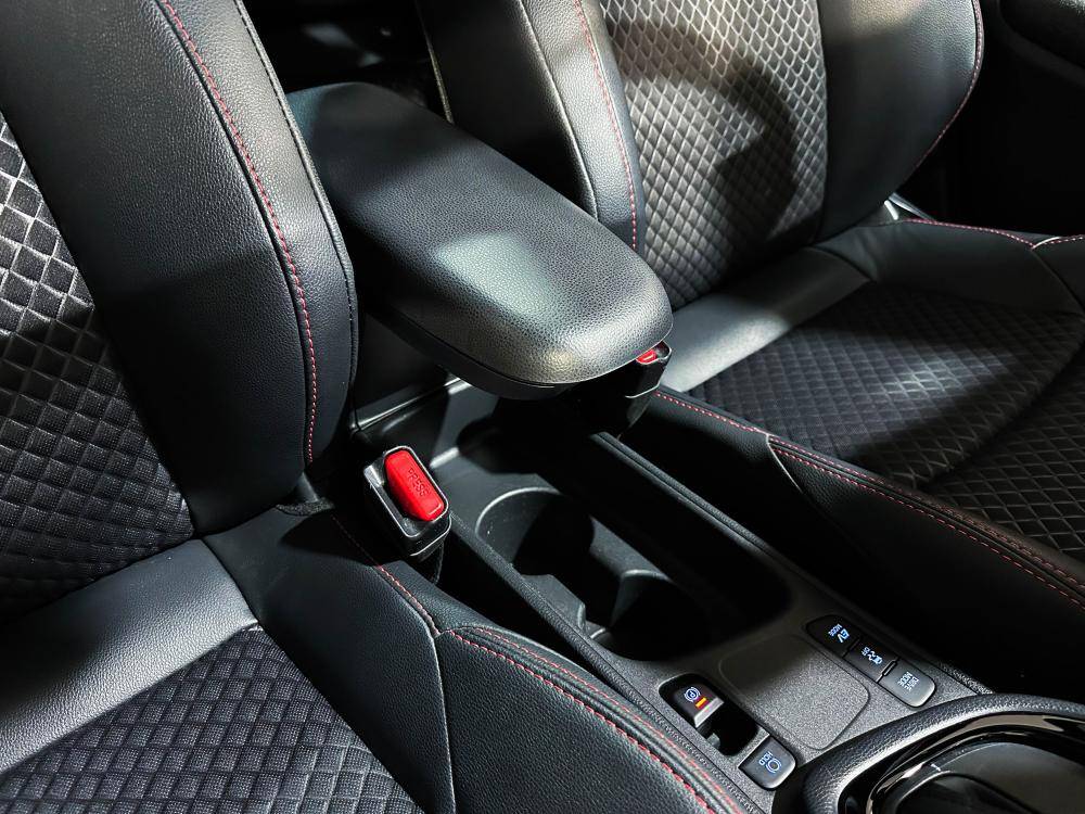 toyota-yaris-2021-hibrido-a-gasolina-1490cc
