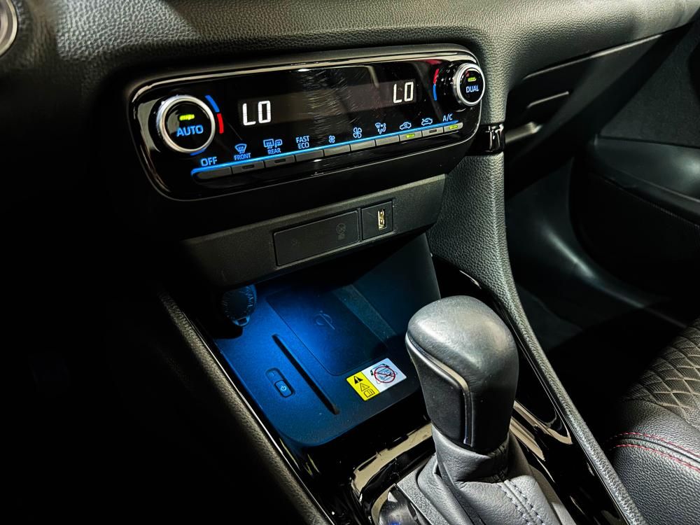 toyota-yaris-2021-hibrido-a-gasolina-1490cc