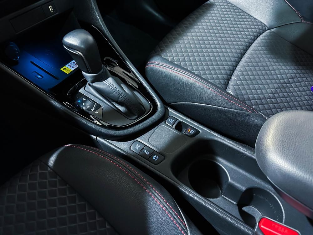 toyota-yaris-2021-hibrido-a-gasolina-1490cc