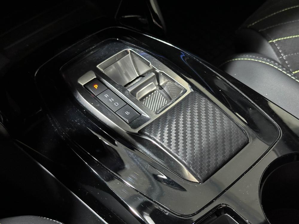 peugeot-e-2008-2023-eletrico-0cc