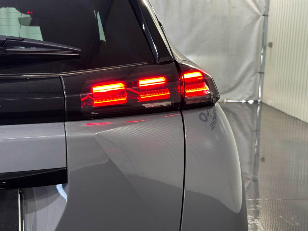 peugeot-e-2008-2023-eletrico-0cc