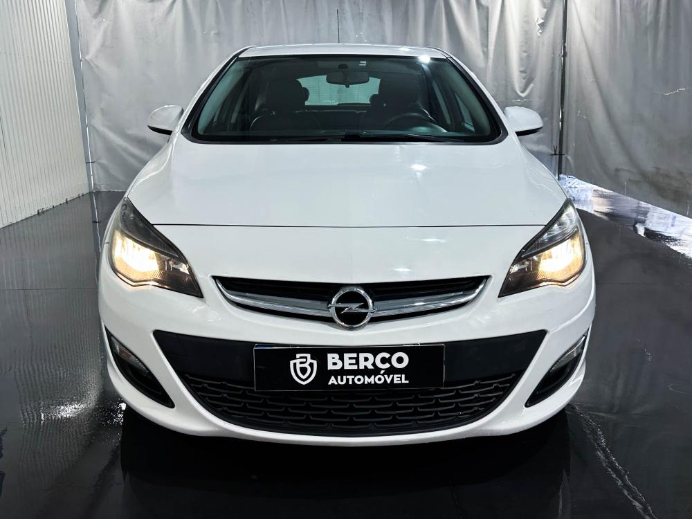 opel-astra-2014-diesel-1598cc