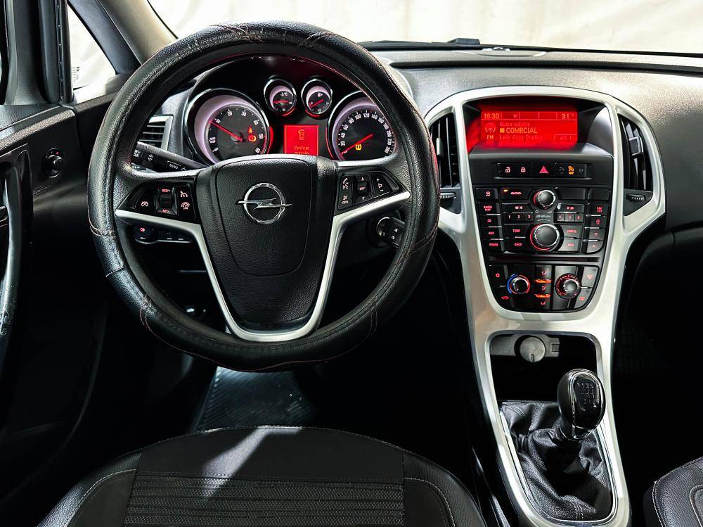 opel-astra-2014-diesel-1598cc