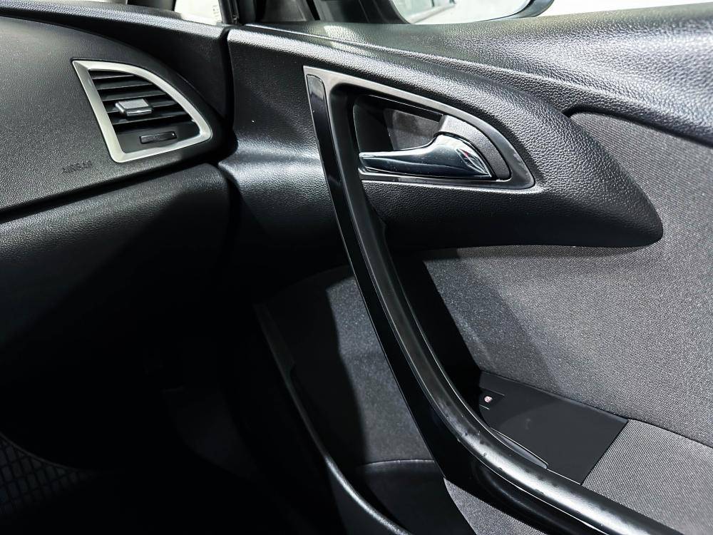 opel-astra-2014-diesel-1598cc