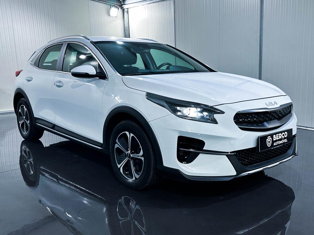 kia-xceed-2022-hibrido-a-gasolina-1580cc