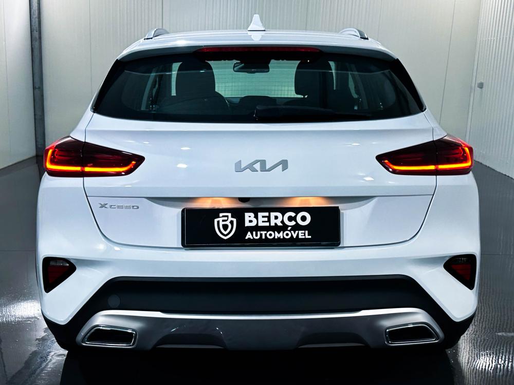 kia-xceed-2022-hibrido-a-gasolina-1580cc