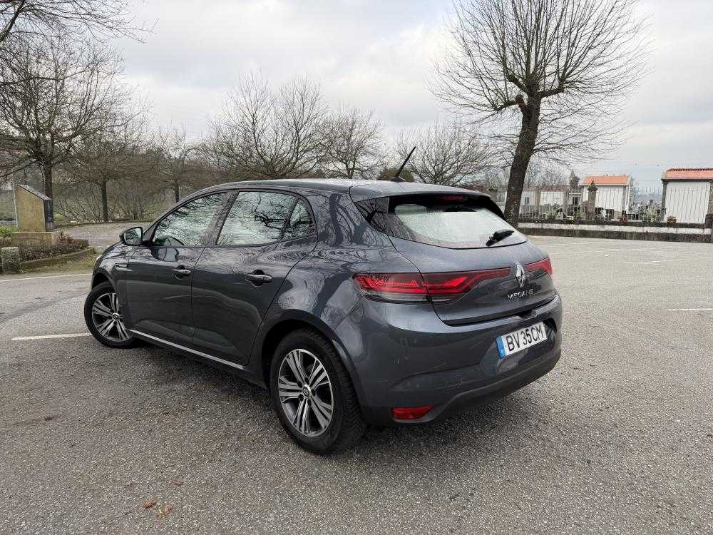 renault-megane-2022-diesel-1461cc