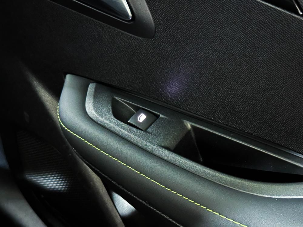 peugeot-e-208-2024-eletrico-0cc
