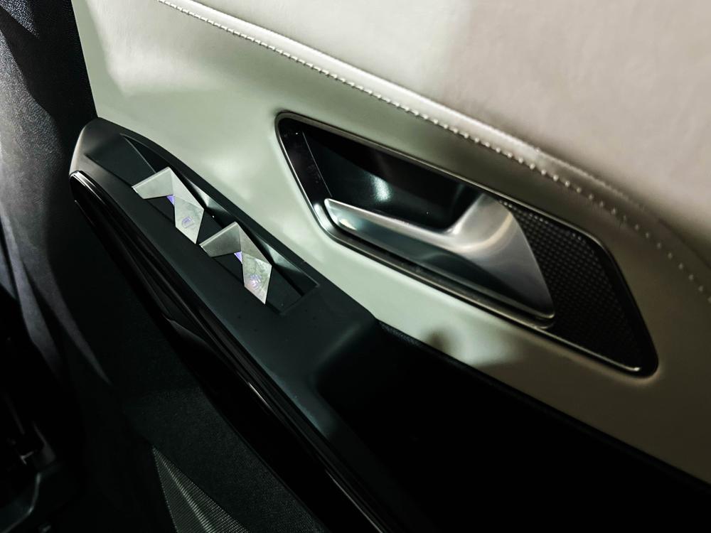 ds-ds-7-crossback-2023-hibrido-a-gasolina-1598cc